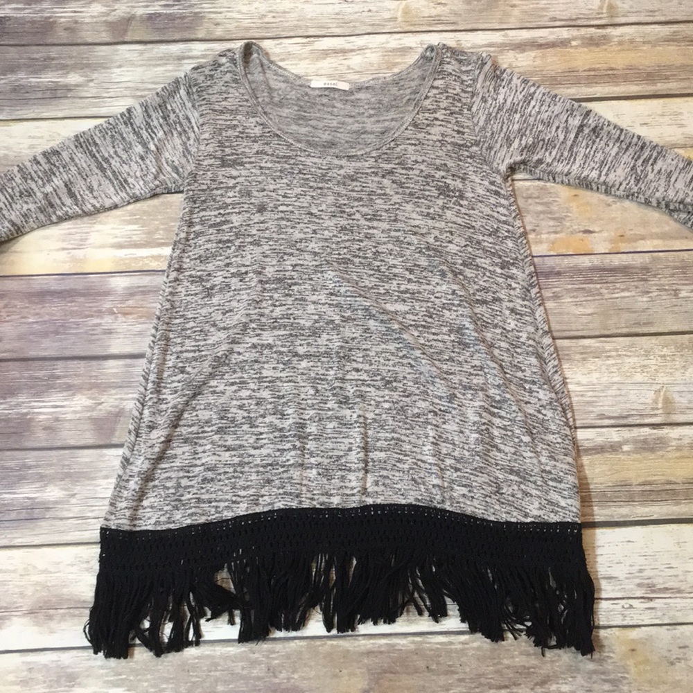Heather gray fringe bottom Tunic - Picture 2 of 5